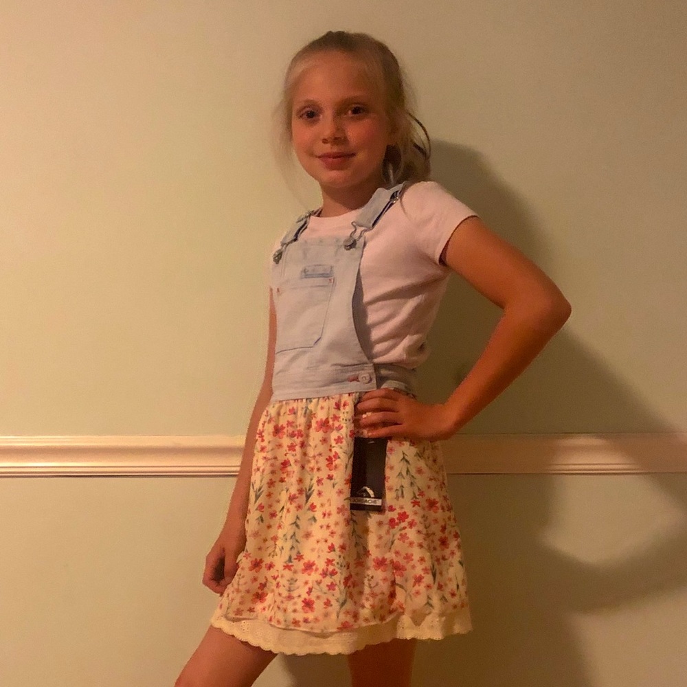 Overall flowered dress